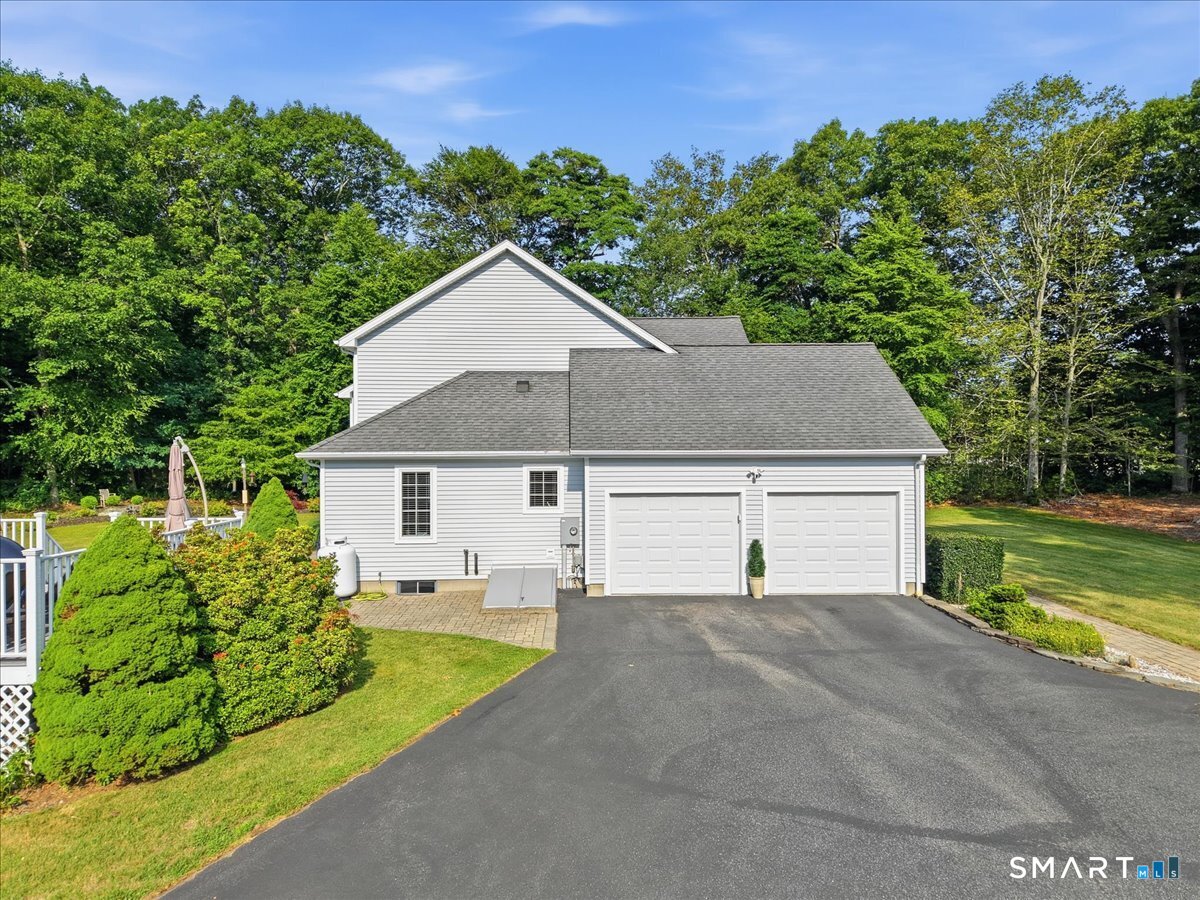 75 Derry Hill Road Montville, CT 06382 - Photo 24 of 37