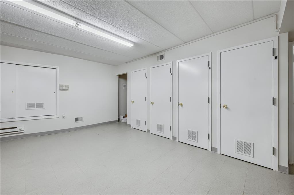 9977 Shore Road, Unit 11D Brooklyn, NY 11209 - Photo 22 of 27 a view of an empty room