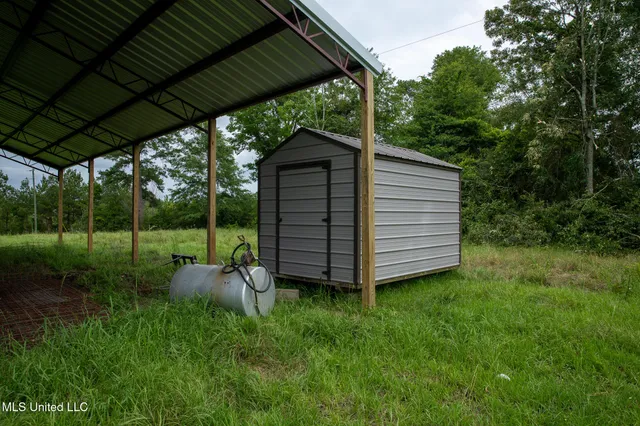 $215,000 | Sam Durr Rd Mount, Mount Olive, MS 39119