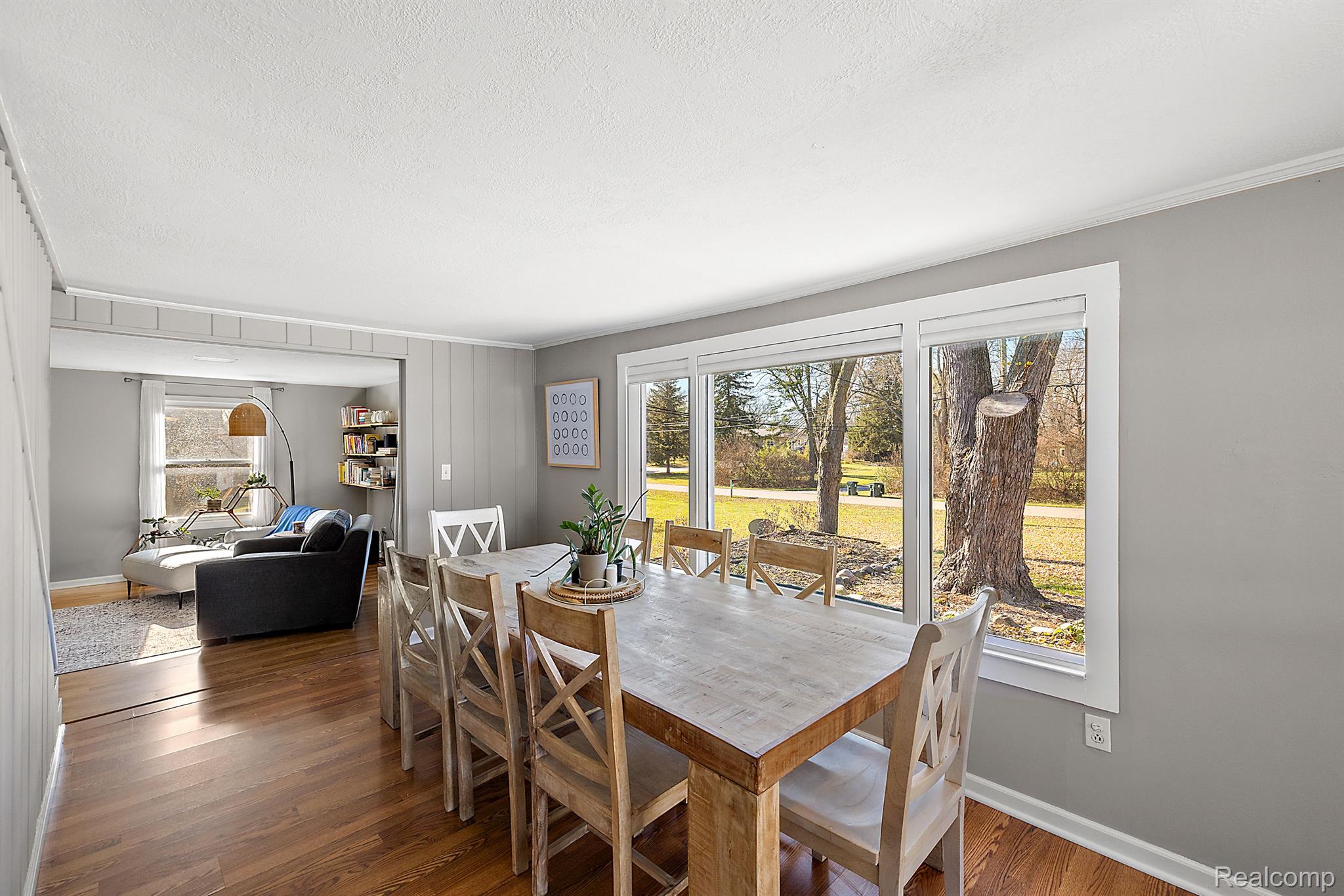 915 Hemingway Road Lake Orion, MI 48362 - Photo 15 of 57