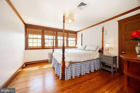 $450,000 | 260 West Evergreen Street, West Grove, PA 19390