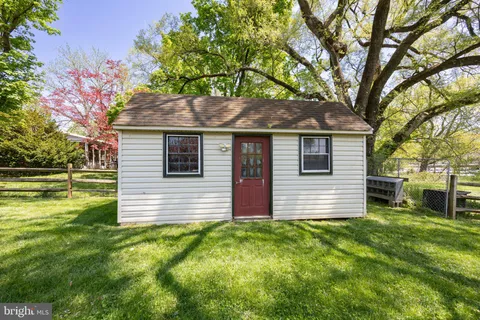 $450,000 | 260 West Evergreen Street, West Grove, PA 19390