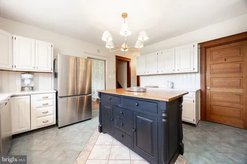 $450,000 | 260 West Evergreen Street, West Grove, PA 19390