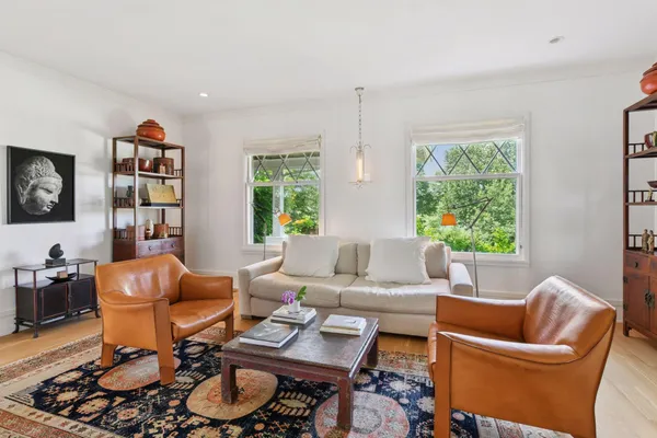 $2,875,000 | 2225 Lake Of The Isles Parkway East, Minneapolis, MN 55405