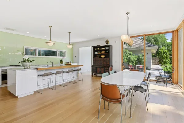 $2,875,000 | 2225 Lake Of The Isles Parkway East, Minneapolis, MN 55405