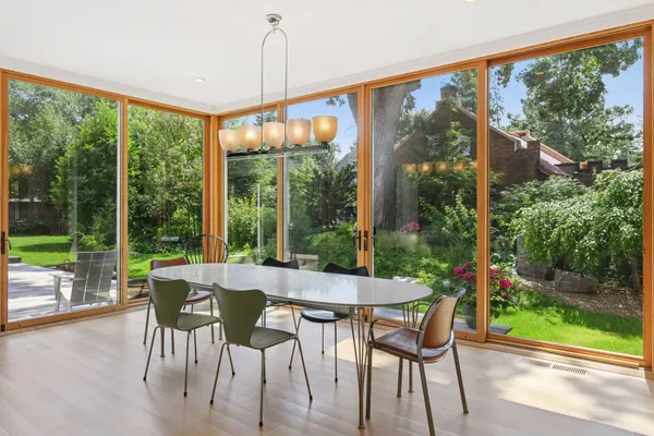 $2,875,000 | 2225 Lake Of The Isles Parkway East, Minneapolis, MN 55405