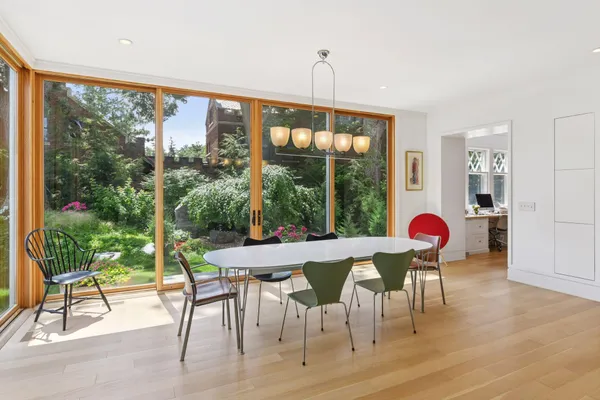 $2,875,000 | 2225 Lake Of The Isles Parkway East, Minneapolis, MN 55405