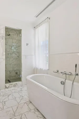 $2,875,000 | 2225 Lake Of The Isles Parkway East, Minneapolis, MN 55405