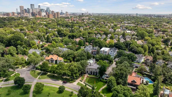 $2,875,000 | 2225 Lake Of The Isles Parkway East, Minneapolis, MN 55405
