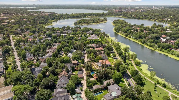 $2,875,000 | 2225 Lake Of The Isles Parkway East, Minneapolis, MN 55405