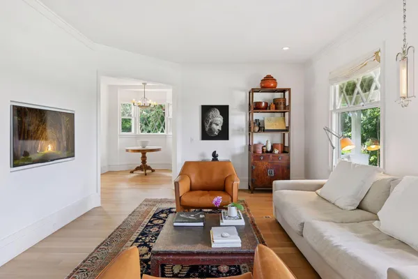 $2,875,000 | 2225 Lake Of The Isles Parkway East, Minneapolis, MN 55405