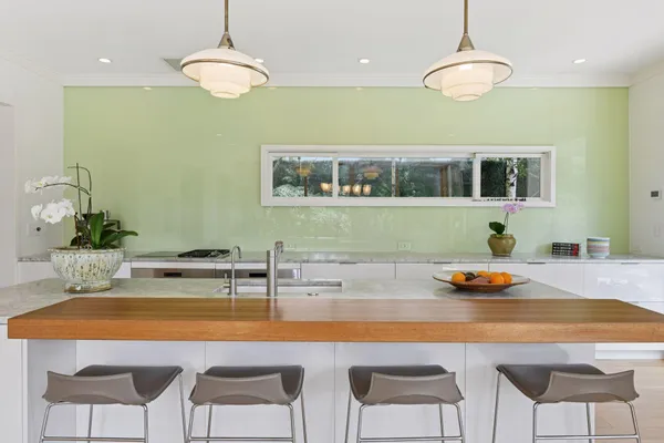 $2,875,000 | 2225 Lake Of The Isles Parkway East, Minneapolis, MN 55405