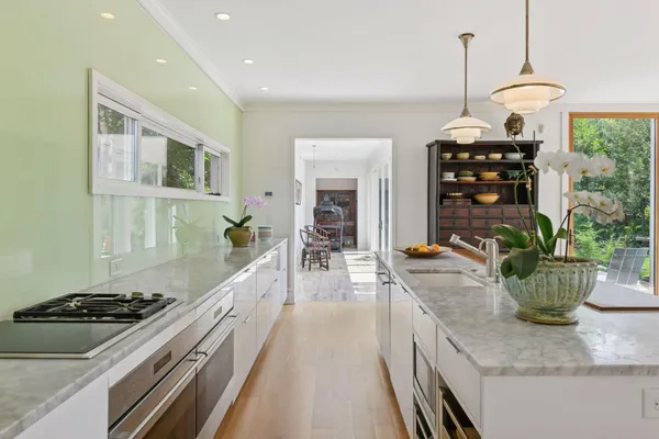 $2,875,000 | 2225 Lake Of The Isles Parkway East, Minneapolis, MN 55405