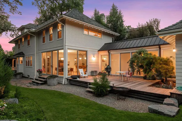 $2,875,000 | 2225 Lake Of The Isles Parkway East, Minneapolis, MN 55405