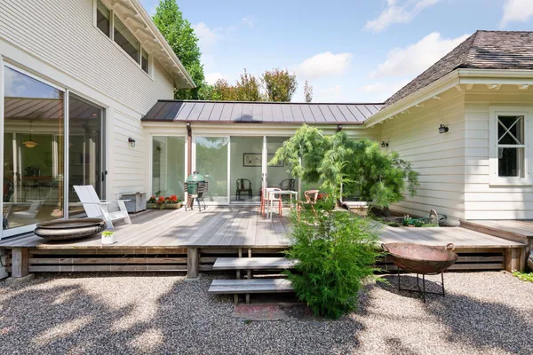 $2,875,000 | 2225 Lake Of The Isles Parkway East, Minneapolis, MN 55405