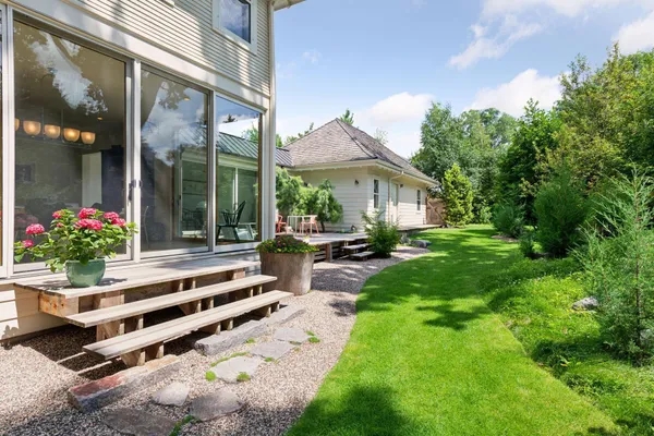 $2,875,000 | 2225 Lake Of The Isles Parkway East, Minneapolis, MN 55405