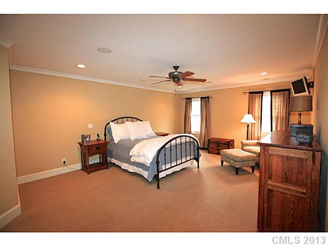 2809 Foxfire Road Charlotte, NC 28270 - Photo 13 of 16