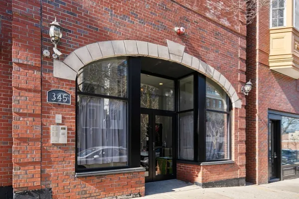 $1,850,000 | 345 West Broadway, Unit 9, Boston, MA 02127