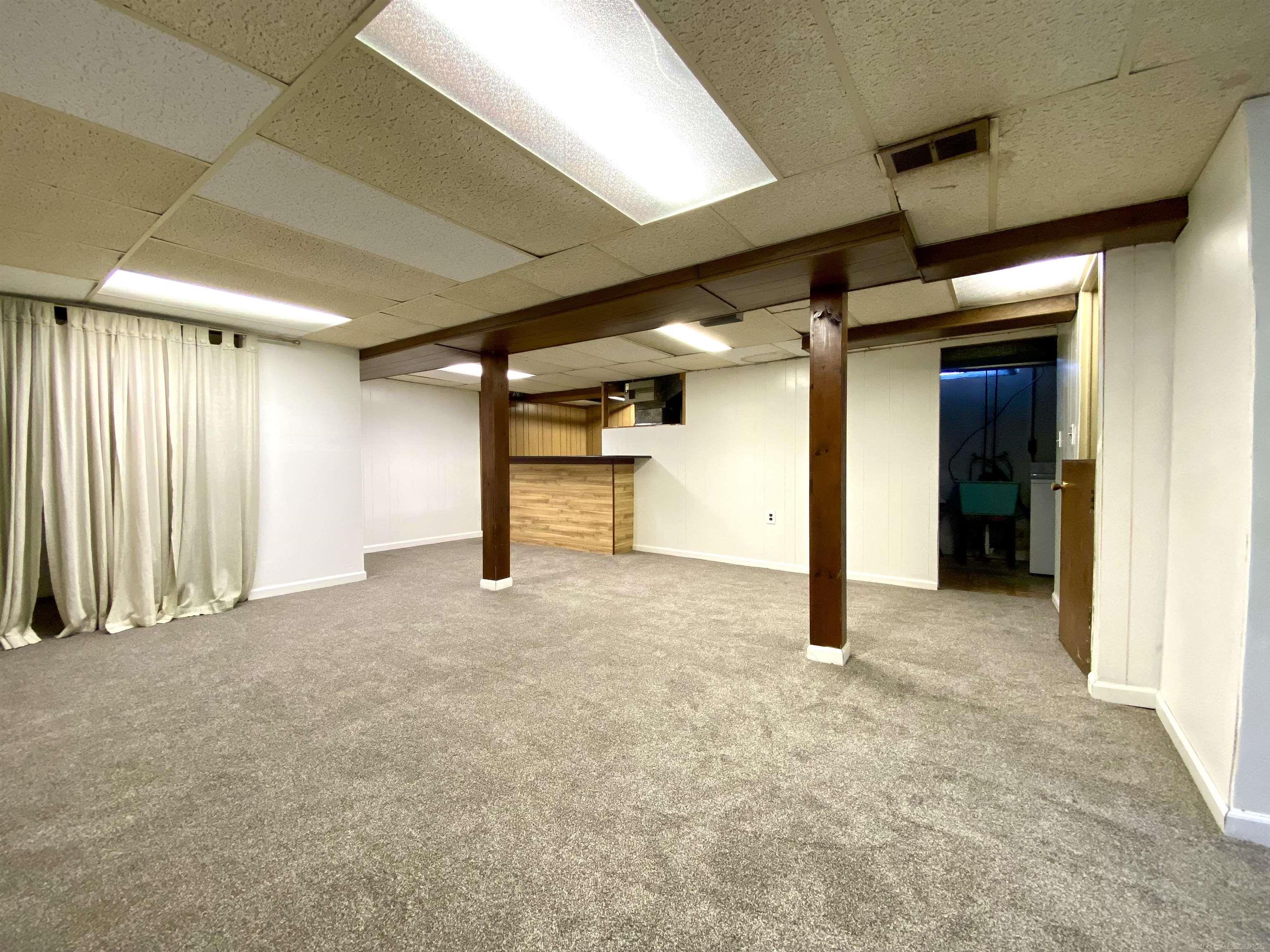 30464 Hayes Road Roseville, MI 48066 - Photo 18 of 26 50191264-32b39d86-2d52-4144-9428-59aa7a258c52.JPG