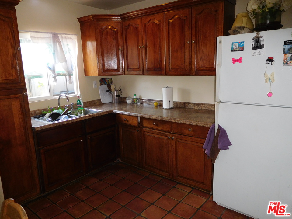2841 Wellington Road Los Angeles, CA 90016 - Photo 12 of 36 Gallery Image 12