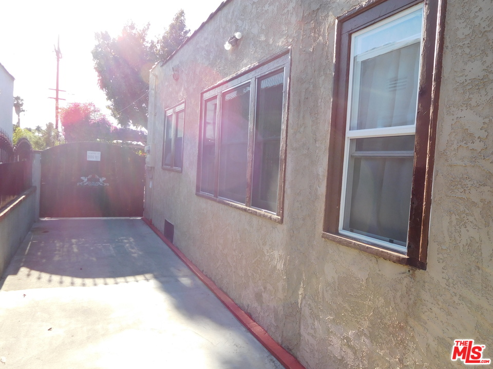 2841 Wellington Road Los Angeles, CA 90016 - Photo 25 of 36 Gallery Image 25