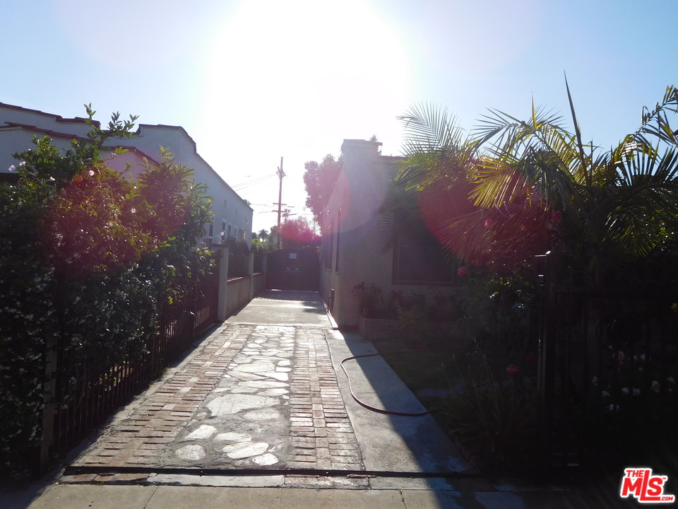 2841 Wellington Road Los Angeles, CA 90016 - Photo 26 of 36 Gallery Image 26