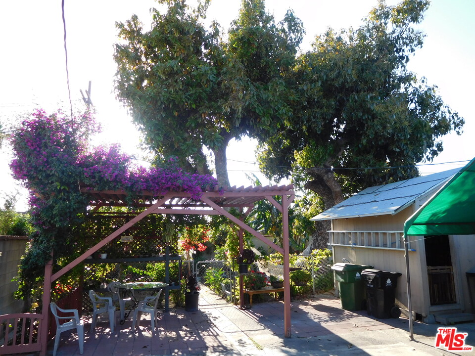 2841 Wellington Road Los Angeles, CA 90016 - Photo 33 of 36 Gallery Image 33