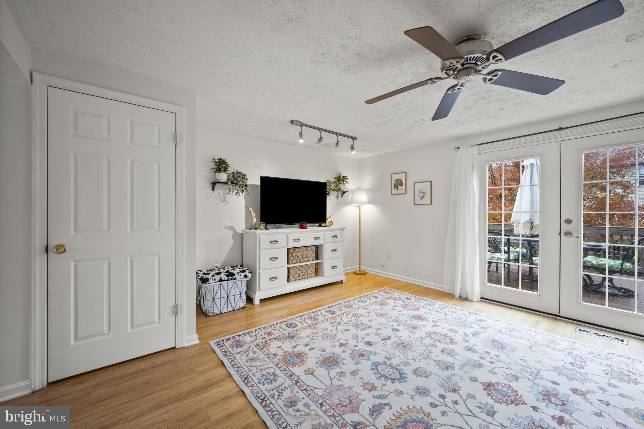 1492 Dockside Court Frederick, MD 21701 - Photo 9 of 43 large living room