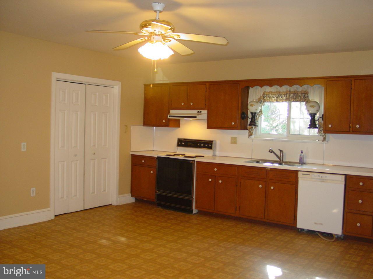5495 Harmony Grove Road Dover, PA 17315 - Photo 6 of 36