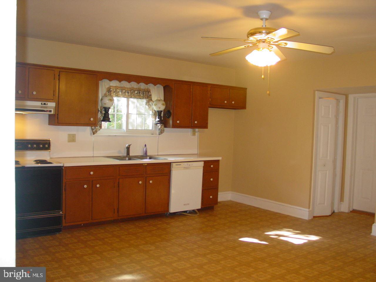 5495 Harmony Grove Road Dover, PA 17315 - Photo 7 of 36