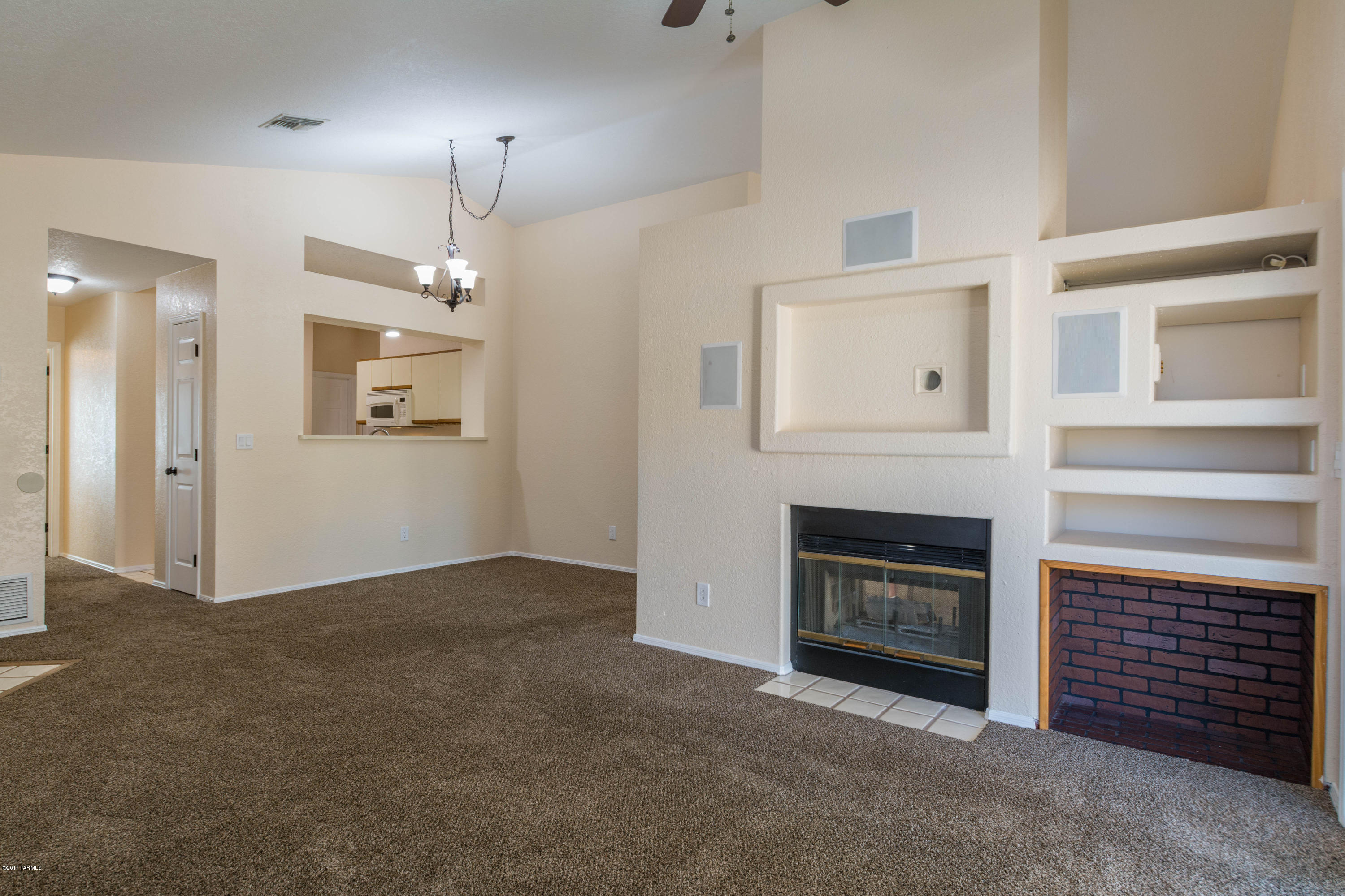 8893 North Lessing Court Tucson, AZ 85742 - Photo 13 of 29