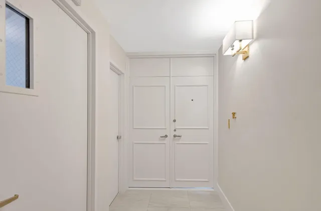 $8,000 | 5550 North Ocean Drive, Unit 7C, Singer Island, FL 33404