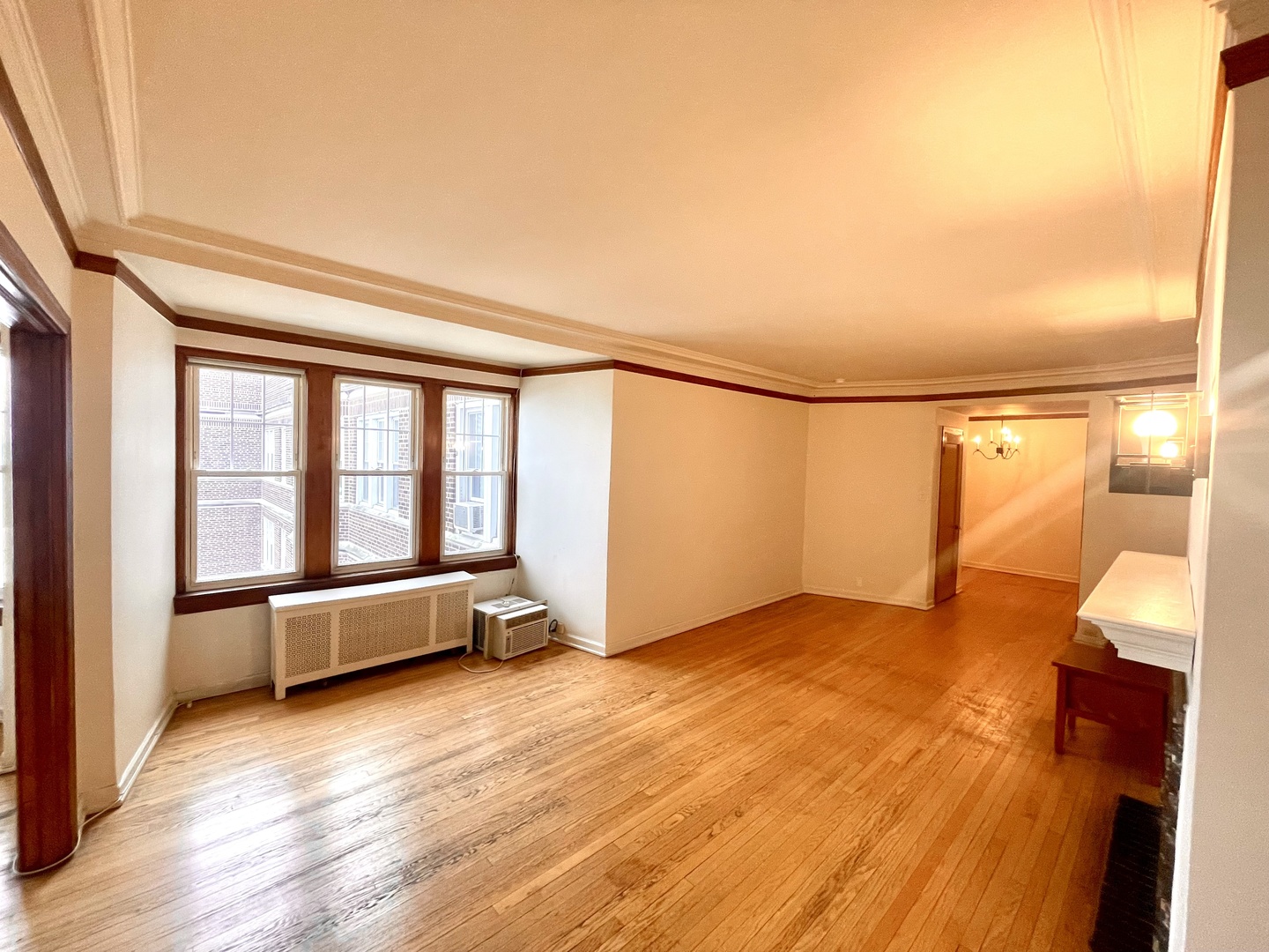6334 North Sheridan Road, Unit 7F Chicago, IL 60660 - Photo 7 of 25 Gallery Image 7