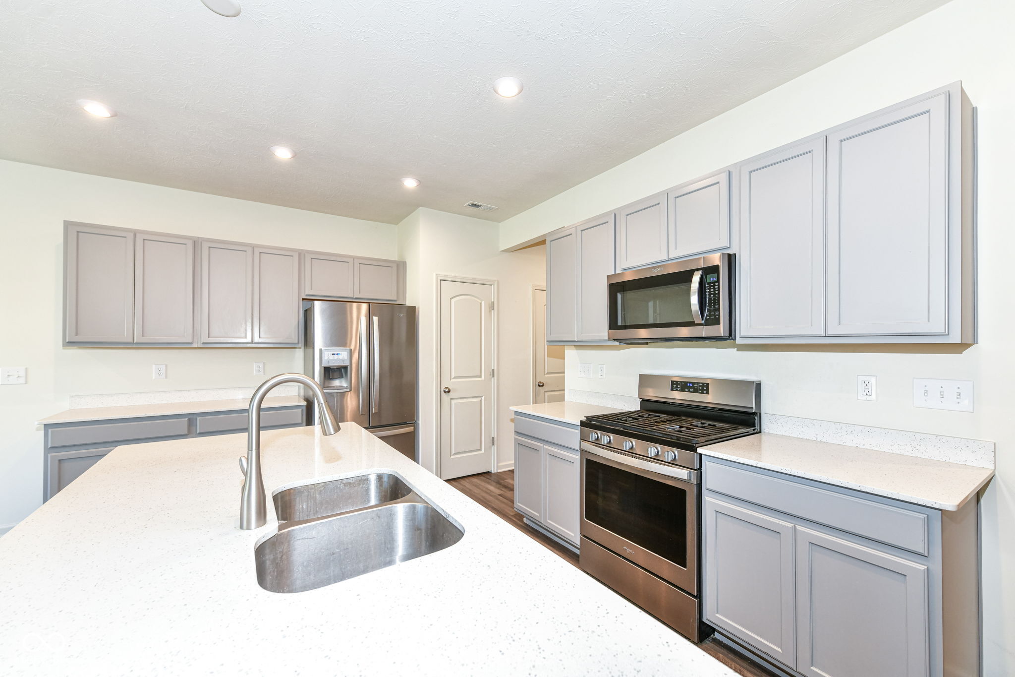 13533 Dewpoint Lane Fishers, IN 46037 - Photo 11 of 33