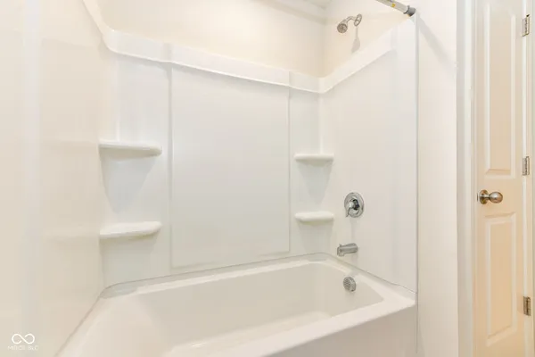 $325,000 | 13533 Dewpoint Lane, Fishers, IN 46037