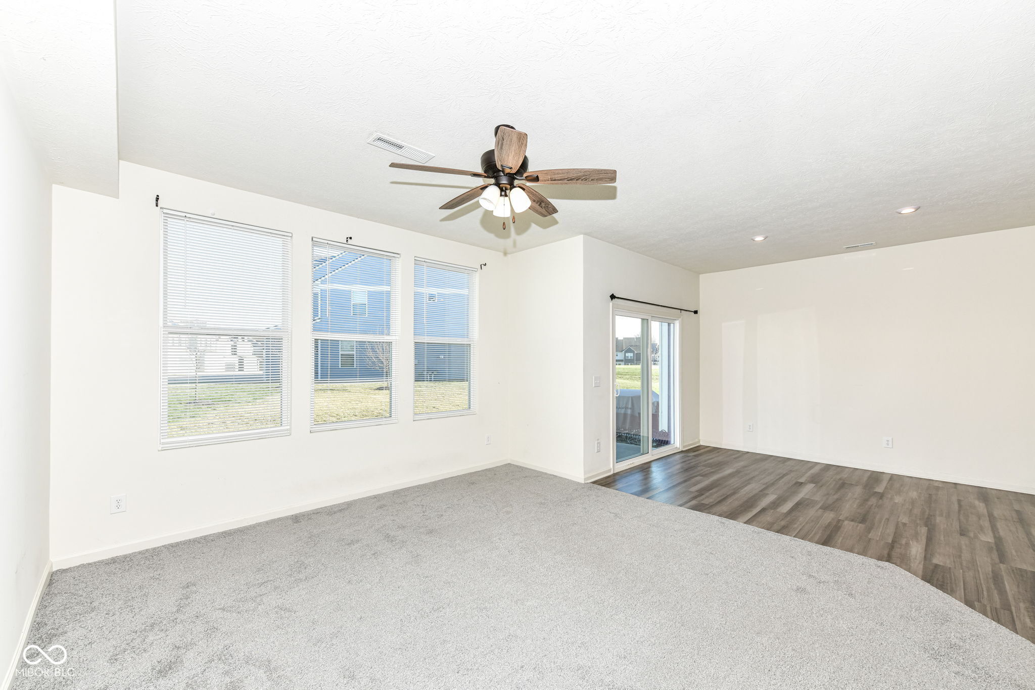 13533 Dewpoint Lane Fishers, IN 46037 - Photo 8 of 33