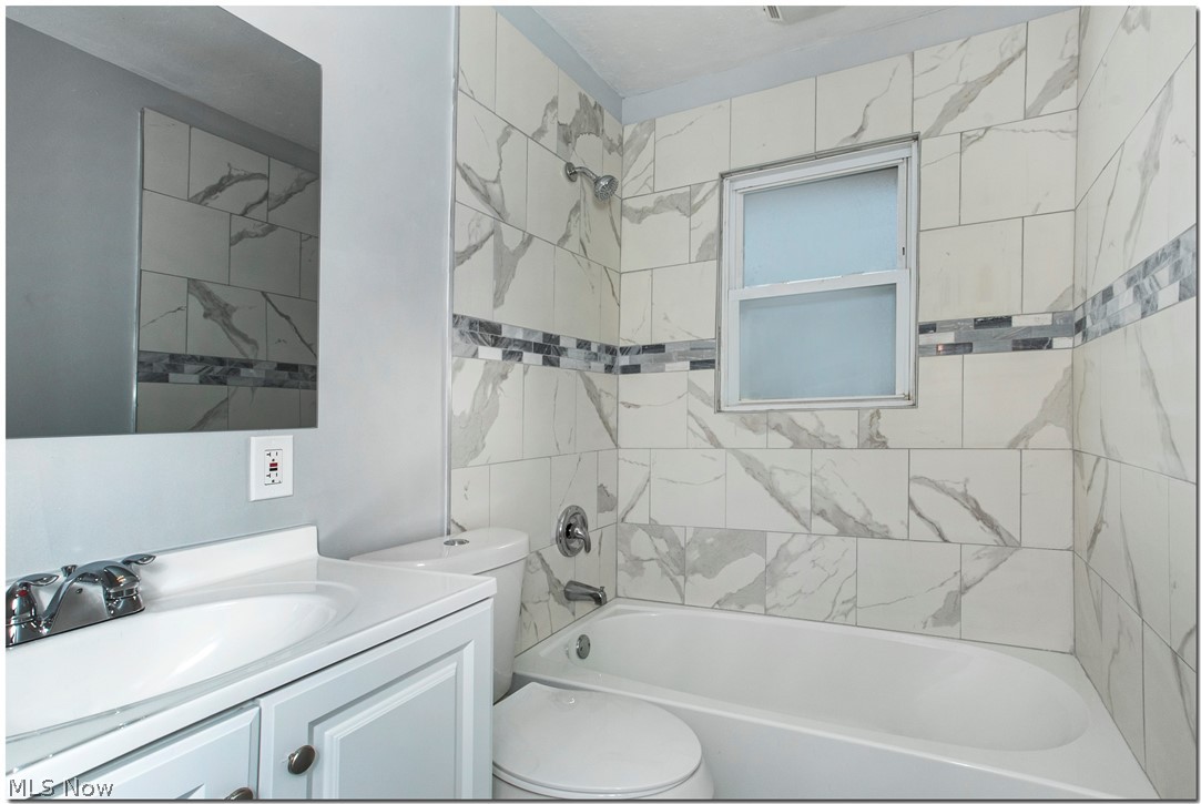 2876 Linwood Road Akron, OH 44312 - Photo 17 of 28 Gallery Image 17