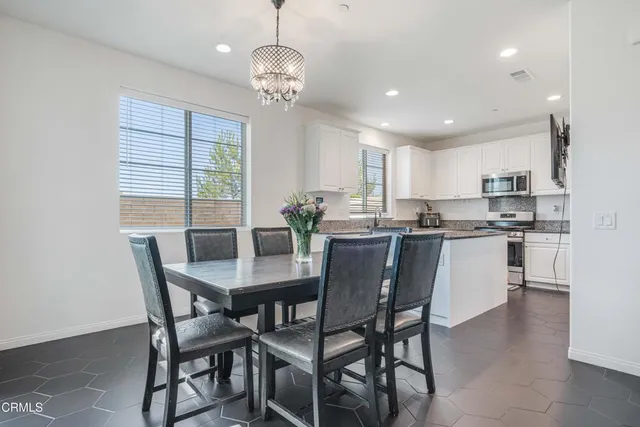 $665,000 | 344 Campbell Court, Santa Paula, CA 93060