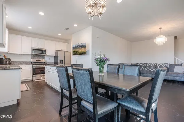 $660,000 | 344 Campbell Court, Santa Paula, CA 93060