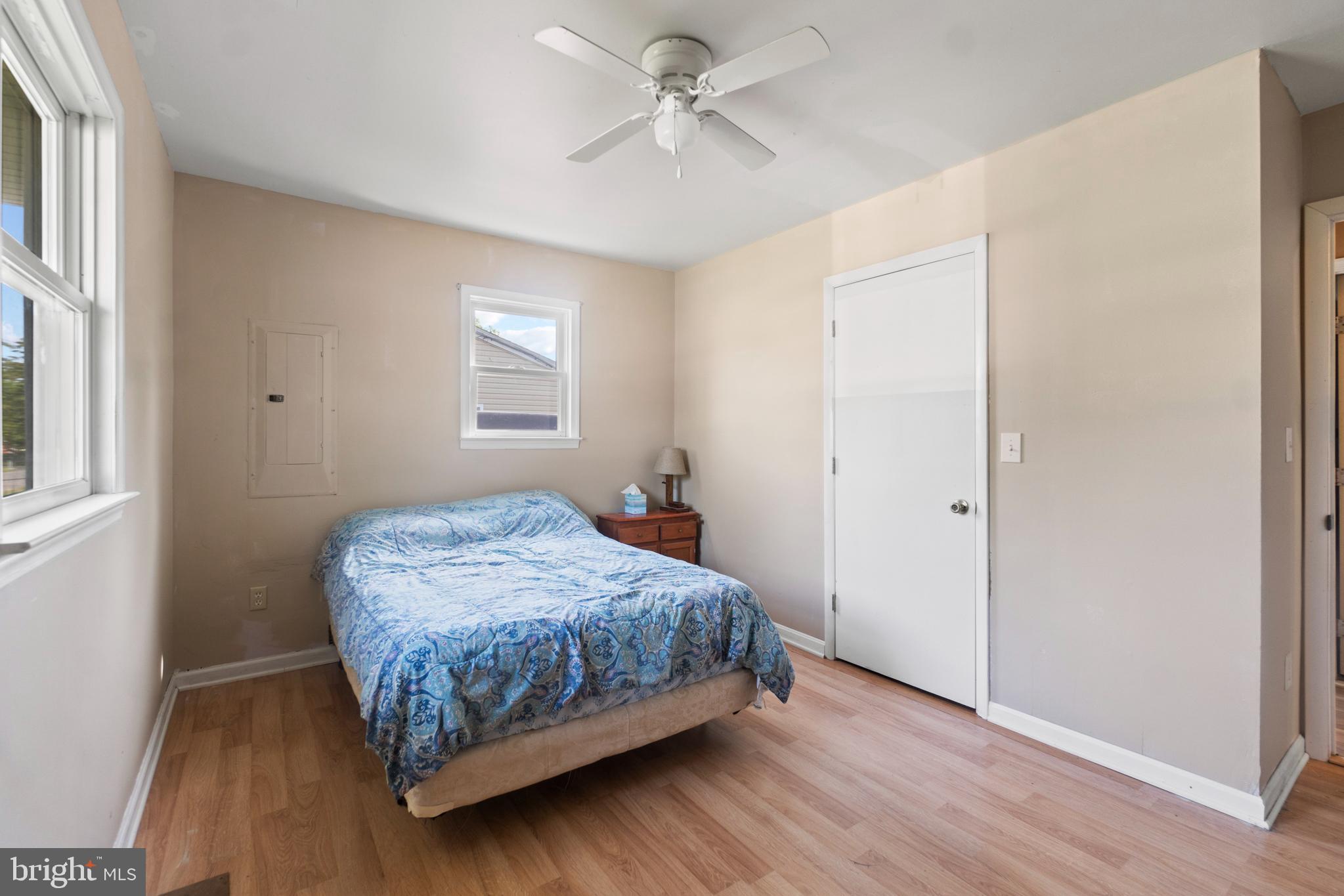 8393 Lockwood Road Pasadena, MD 21122 - Photo 19 of 39 Gallery Image 19