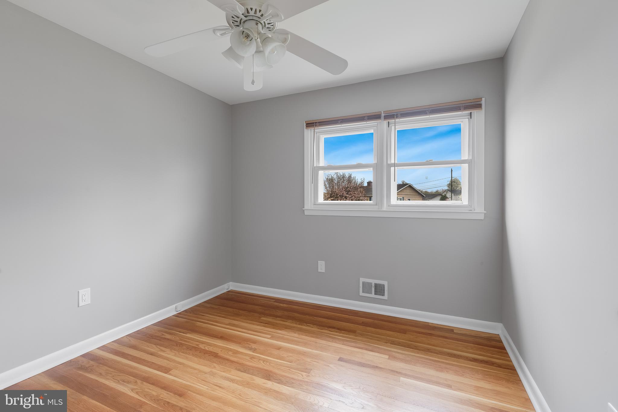 1324 Denbright Road Catonsville, MD 21228 - Photo 15 of 31