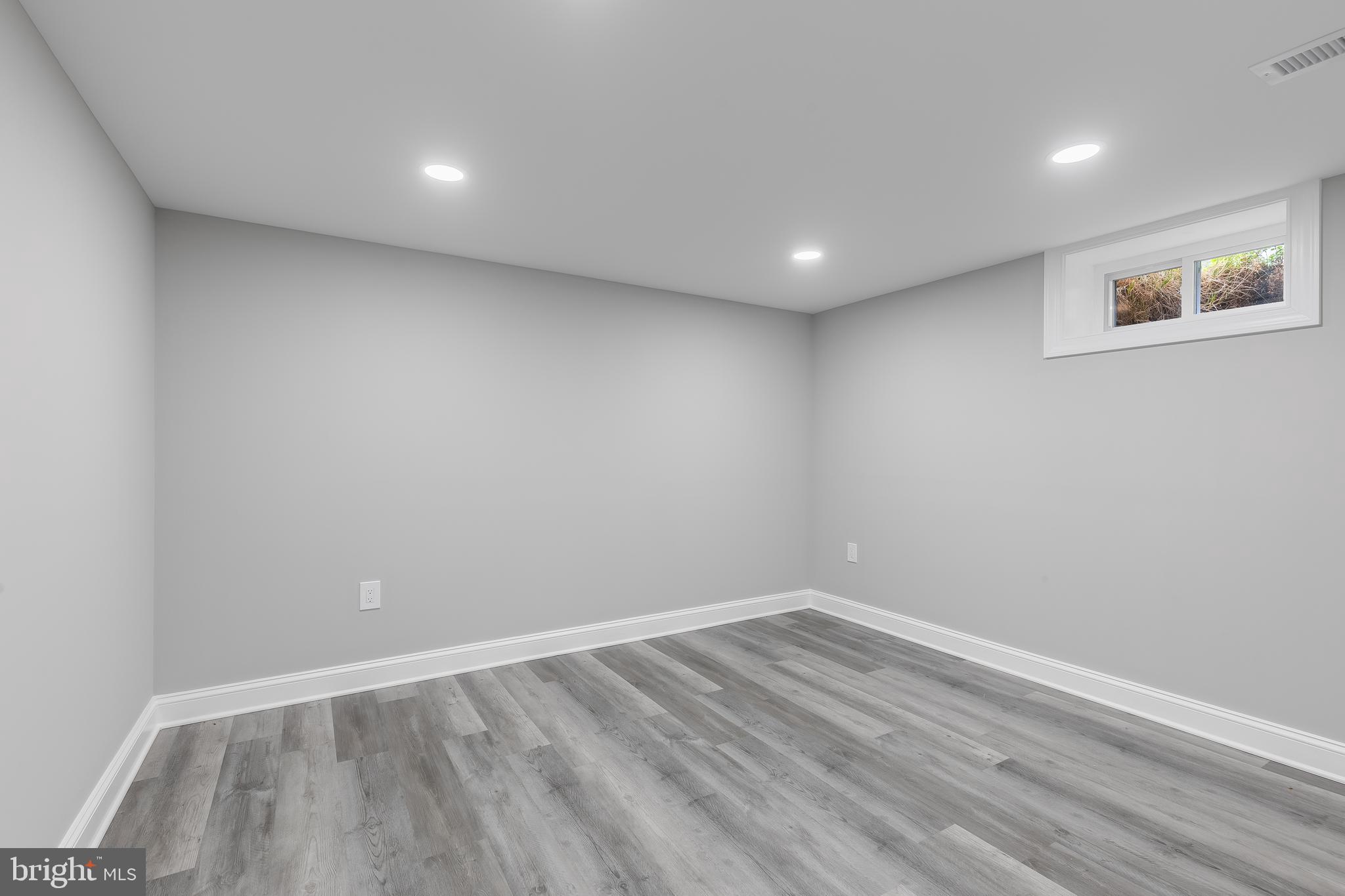 1324 Denbright Road Catonsville, MD 21228 - Photo 22 of 31