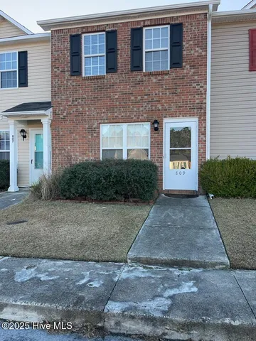 $1,100 | 809 Timberlake Trail, Jacksonville, NC 28546