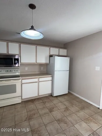 $1,100 | 809 Timberlake Trail, Jacksonville, NC 28546