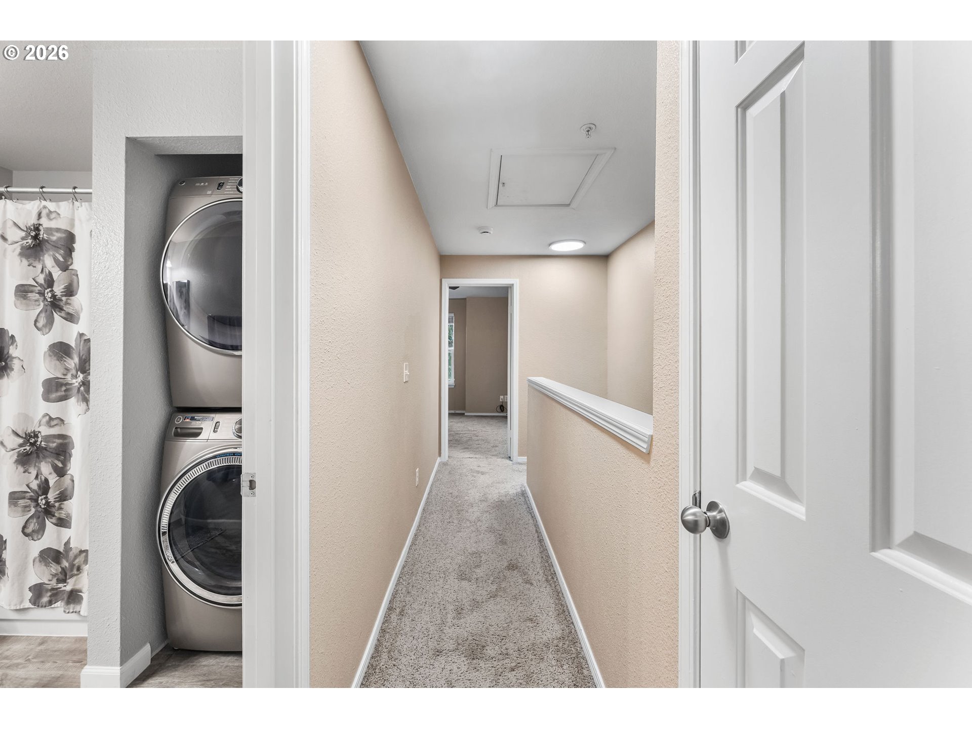 1816 Southeast Cutter Lane Vancouver, WA 98661 - Photo 30 of 43 a view of a hallway with washer and dryer