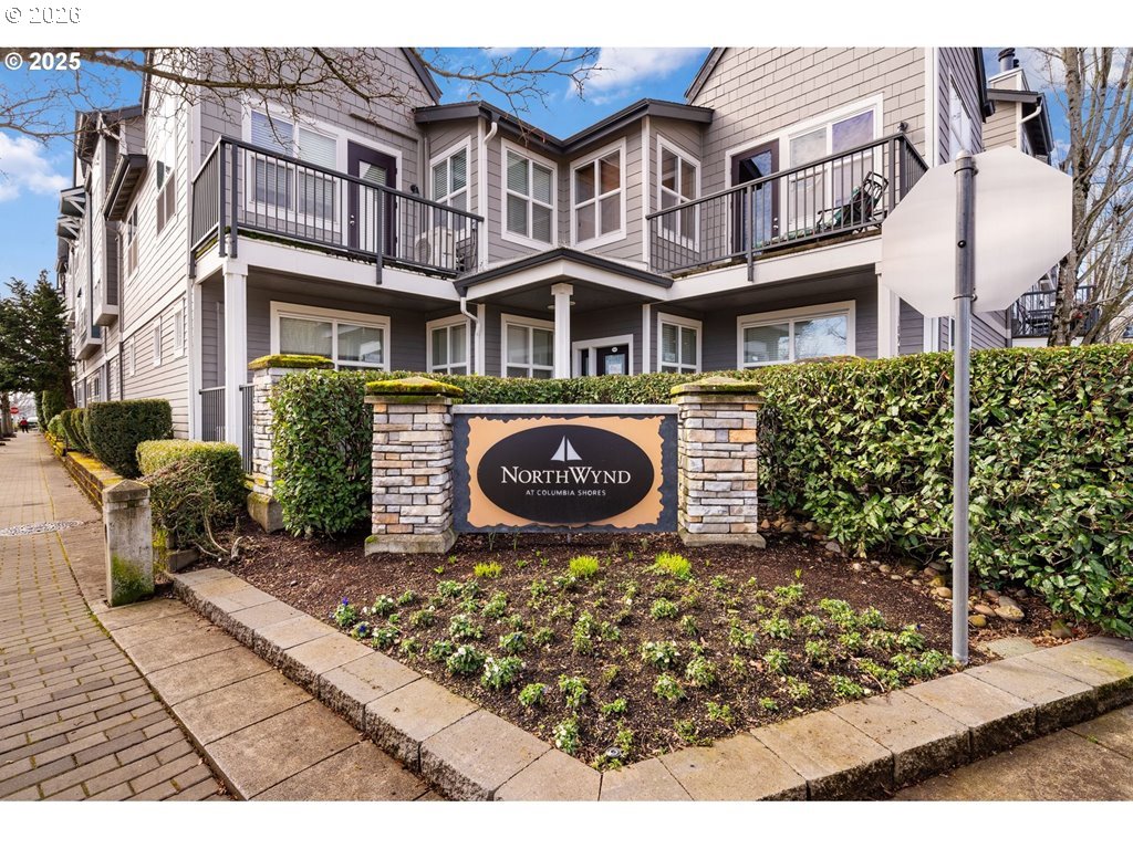 1816 Southeast Cutter Lane Vancouver, WA 98661 - Photo 37 of 43 a front view of a house with garden