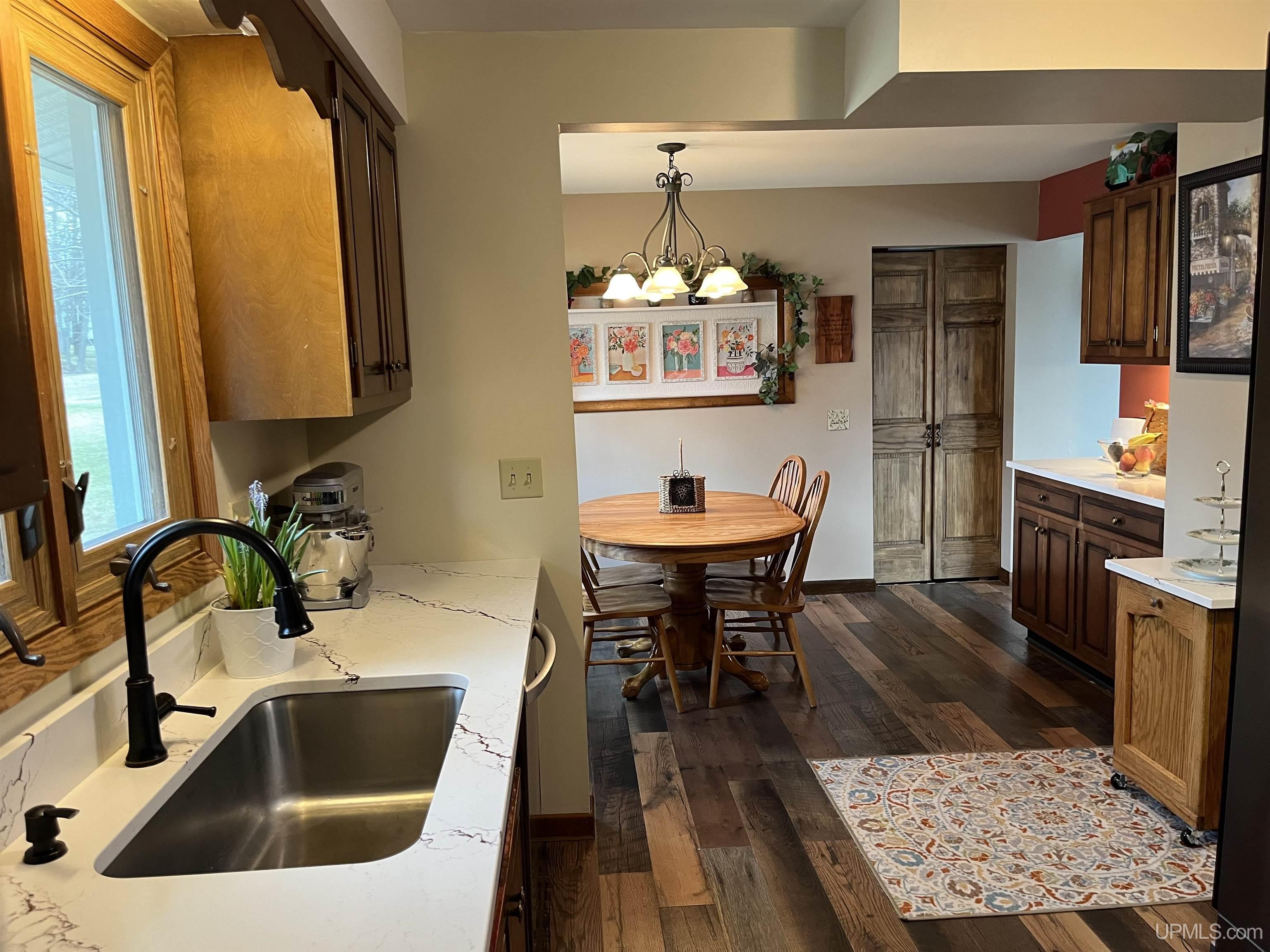 255 South Rose Street Ishpeming, MI 49849 - Photo 7 of 68