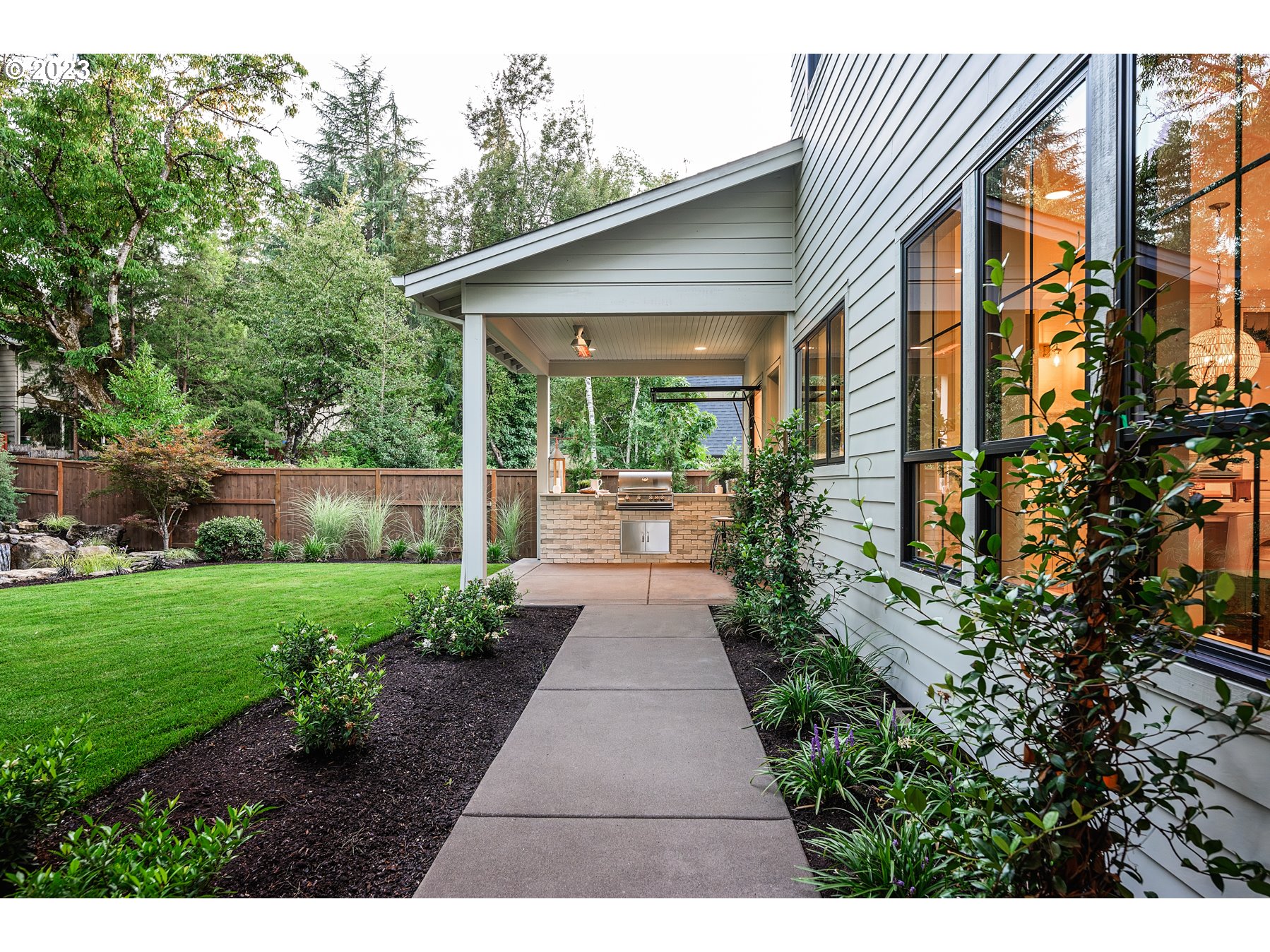1012 Lake Front Road Lake Oswego, OR 97034 - Photo 37 of 43 Gallery Image 37