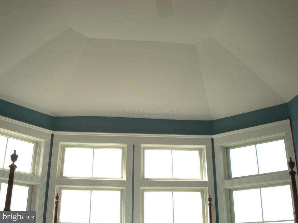 7840 Queponco Road Newark, MD 21841 - Photo 23 of 43 a view of an empty room with a window