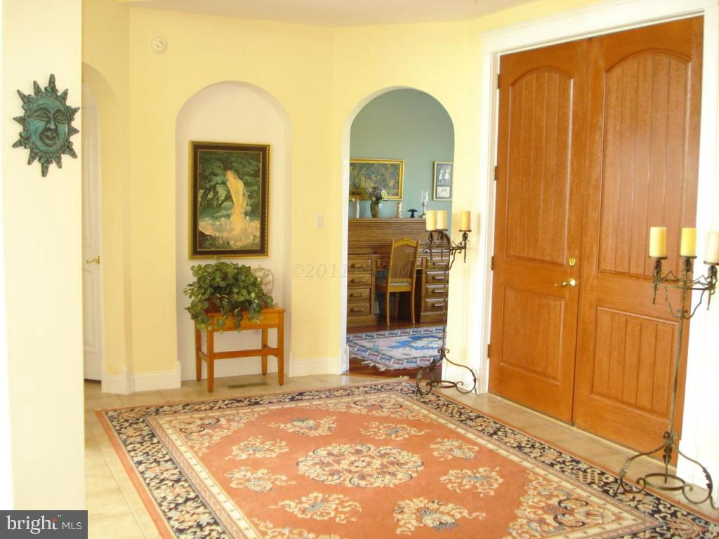7840 Queponco Road Newark, MD 21841 - Photo 4 of 43 a view of an entryway with a rug